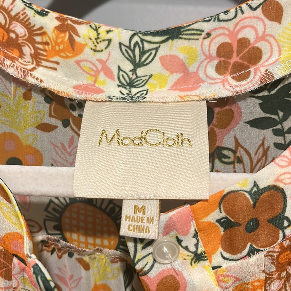 ModCloth Retro Floral Pattern Cover up - Picture 2 of 3